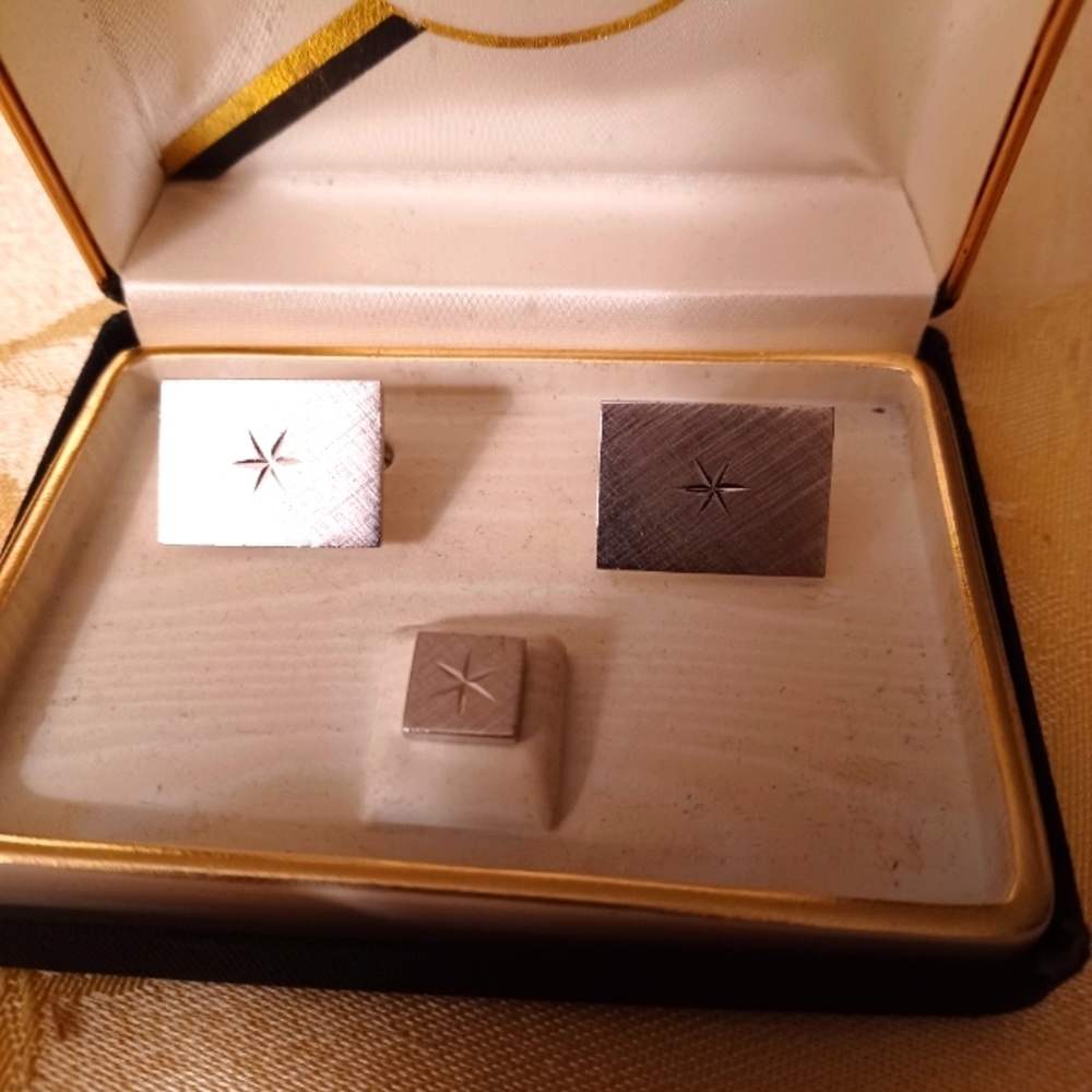 Vintage Silvertone Men's Cufflinks Set